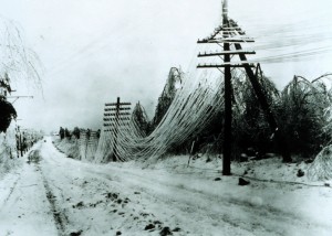 800px-IceStormPowerLines